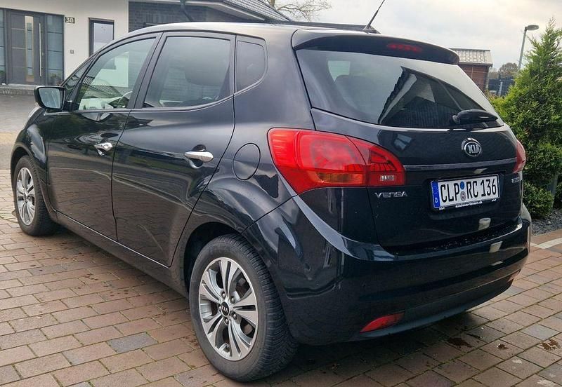 Gebraucht Kia Venga 125 PS (91 kW) 2019 Schwarz Kleinwagen