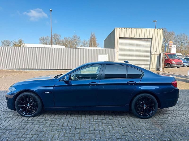 Gebraucht BMW 520 184 PS (135 kW) 2012 Blau Limousine