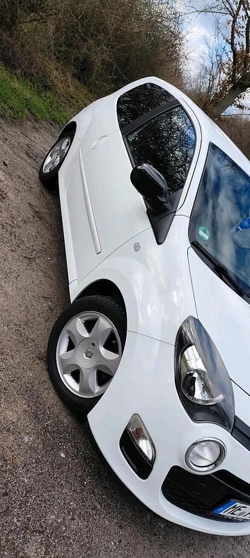 Gebraucht Renault Twingo 75 PS (55 kW) 2014 Weiß Kleinwagen