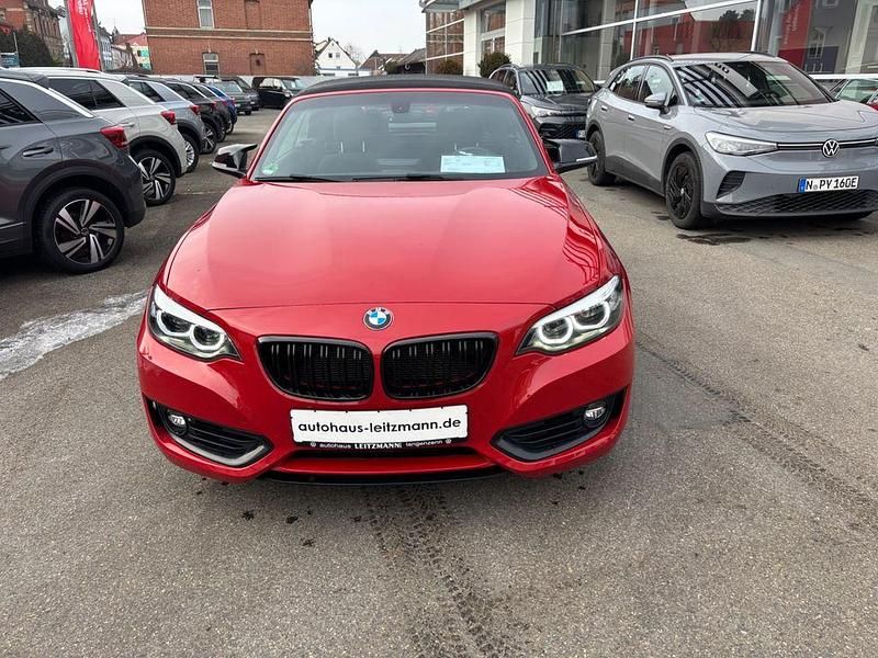 Gebraucht BMW 218 Advantage 136 PS (100 kW) 2019 Rot Cabrio