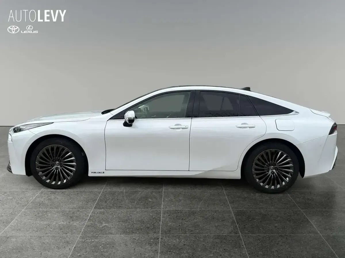 Gebraucht Toyota Mirai Advance 182 PS (133 kW) 2022 Weiß Limousine