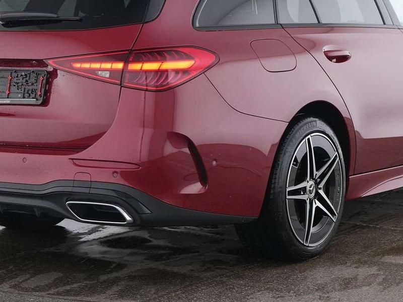 Gebraucht Mercedes C300e AMG 313 PS (230 kW) 2025 Manufaktur lack manufaktur pat Kombi