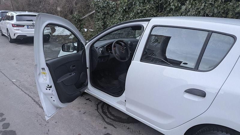 Gebraucht Dacia Sandero Ambiance 73 PS (53 kW) 2016 Weiß Limousine