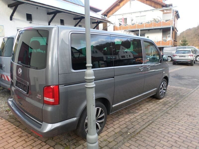 Gebraucht VW T5 Highline 179 PS (131 kW) 2014 Grau Van