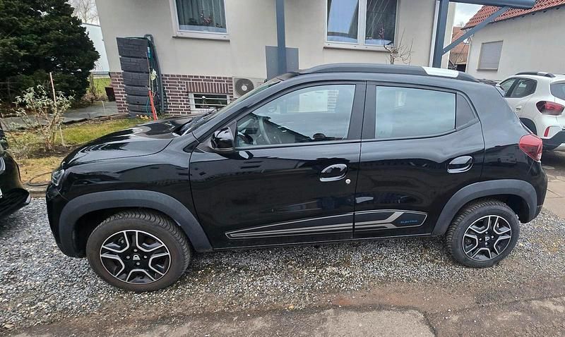 Gebraucht Dacia Spring Comfort Plus 33 kW (45 PS) 2022 Schwarz Kleinwagen