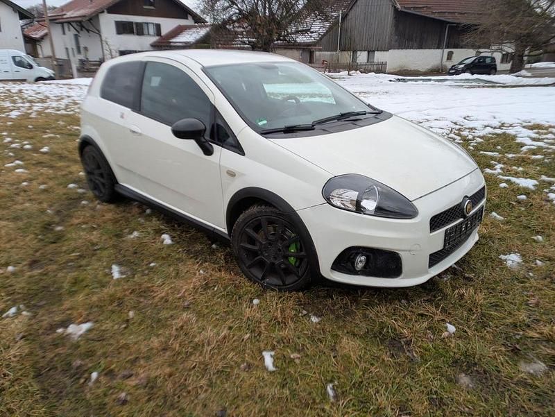 Gebraucht Abarth Grande Punto 155 PS (114 kW) 2009 Weiß Kleinwagen