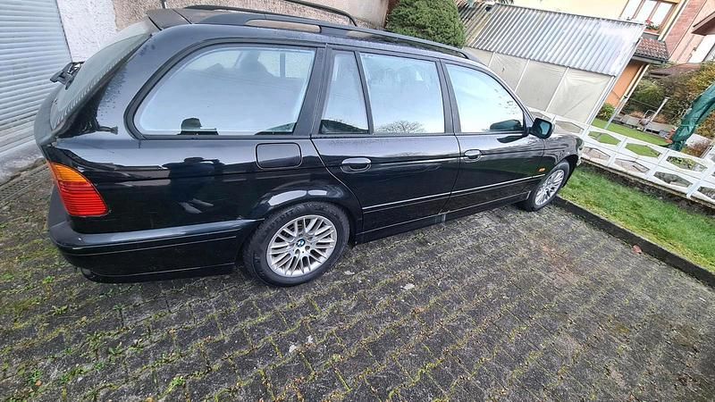 Gebraucht BMW 520 170 PS (125 kW) 2002 Schwarz Kombi