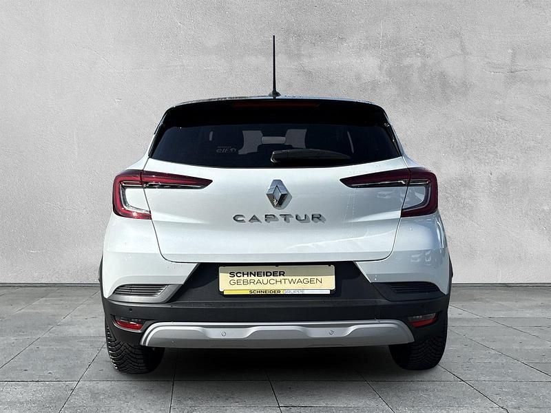 Second-hand Renault Captur Experience 101 CP (74 kW) 2020 Alb SUV