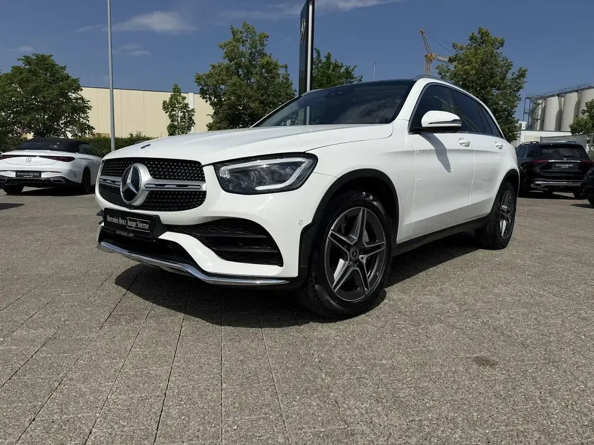 Gebraucht Mercedes GLC300 AMG 258 PS (189 kW) 2021 Andere SUV