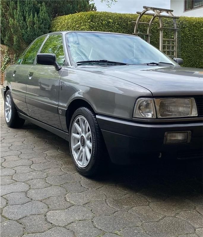 Second-hand Audi 80 90 CP (66 kW) 1987 Gri Berlinǎ