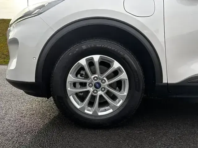 Gebraucht Ford Kuga Titanium X 152 PS (111 kW) 2022 Weiß SUV