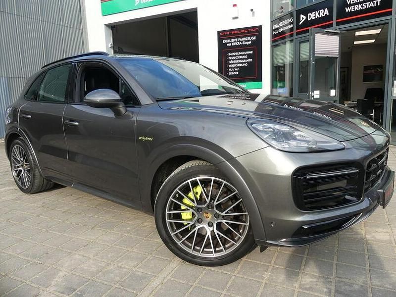 Grau Gebraucht 2021 Porsche Cayenne SUV | 66.799 € (Superpreis) - Bild 1/4