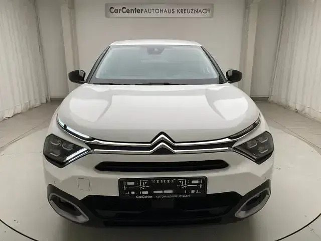 Gebraucht Citroën C4 Shine 131 PS (96 kW) 2023 Weiß Limousine