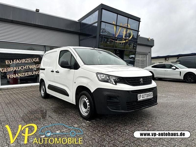 Gebraucht Peugeot Partner 110 PS (80 kW) 2019 Weiß Van / Kleinbus