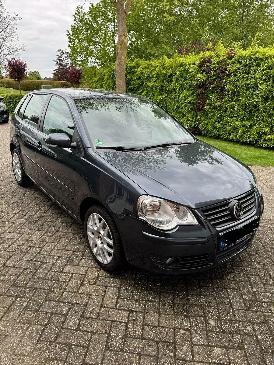 Gebraucht VW Polo 86 PS (63 kW) 2009 Grau Kleinwagen
