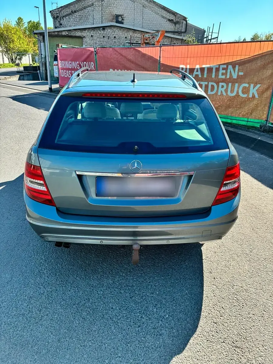 Gebraucht Mercedes C180 120 PS (88 kW) 2011 Grün Kombi