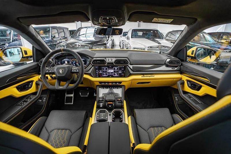 Neu Lamborghini Urus 799 PS (587 kW) 2026 Orange SUV