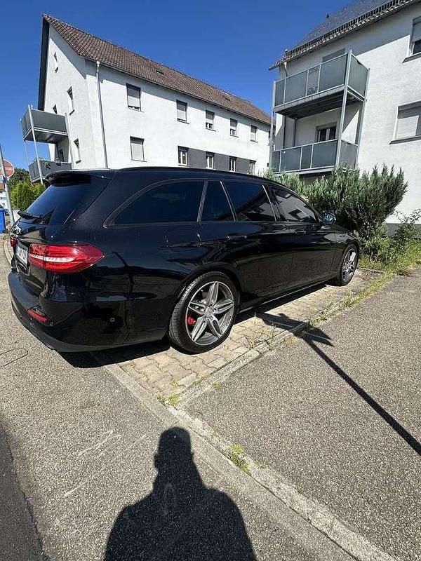 Gebraucht Mercedes E250 AMG line 211 PS (155 kW) 2016 Kombi