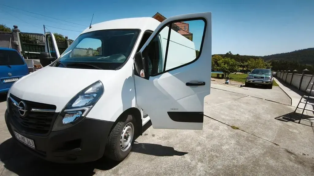 Gebraucht Opel Movano 131 PS (96 kW) 2021 Weiß Van