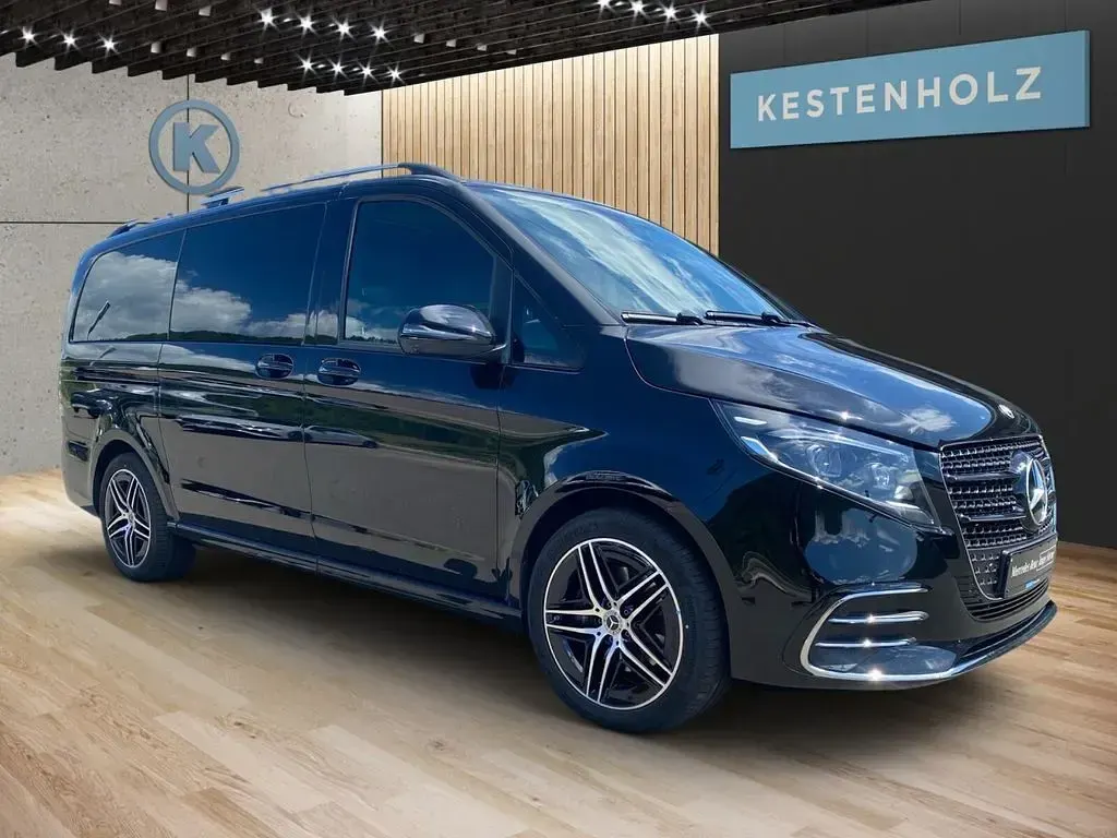 Gebraucht Mercedes V300 Style 237 PS (174 kW) 2025 Obsidianschwarz Van / Kleinbus