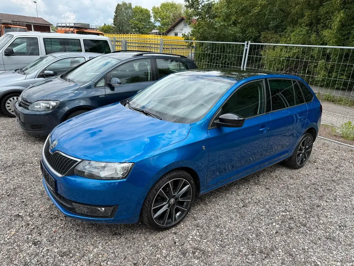 Używany Skoda Rapid Style 86 KM (63 kW) 2014 Niebieski Hatchback