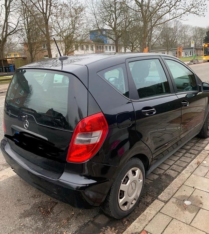 Gebraucht Mercedes A160 90 PS (66 kW) 2012 Schwarz Kleinwagen