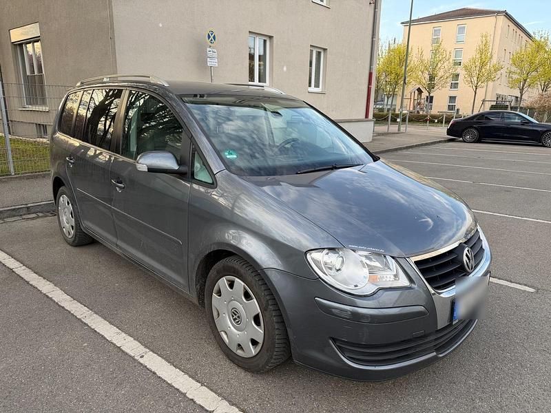 Gebraucht VW Touran 140 PS (102 kW) 2007 Grau Van / Kleinbus