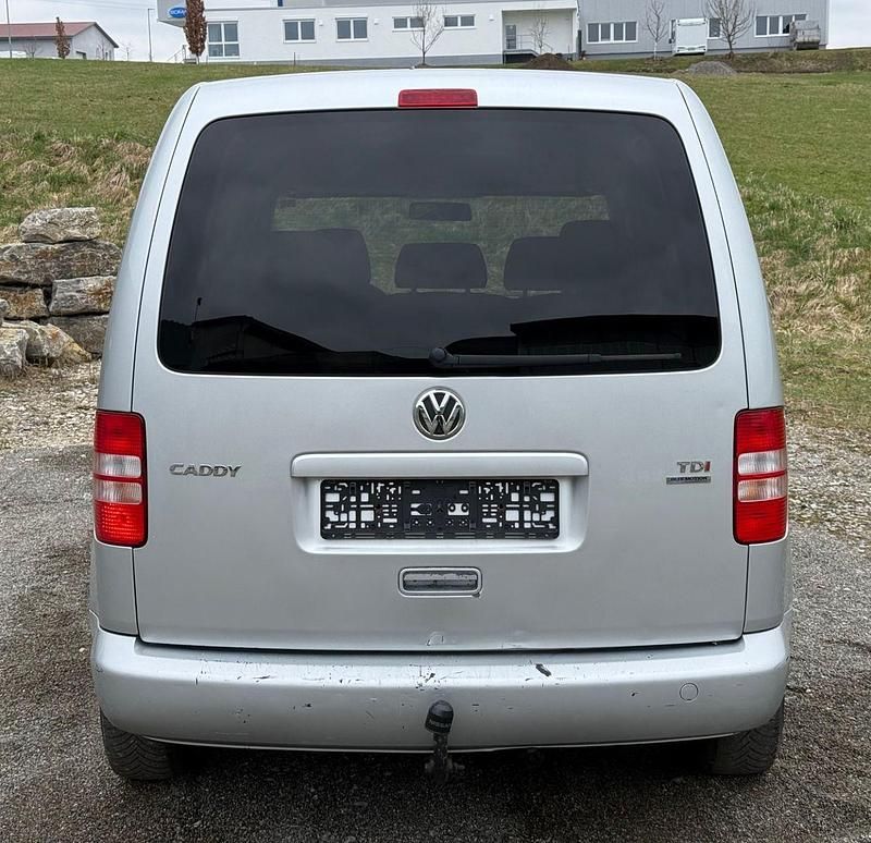 Gebraucht VW Caddy 102 PS (75 kW) 2012 Silber Van / Kleinbus