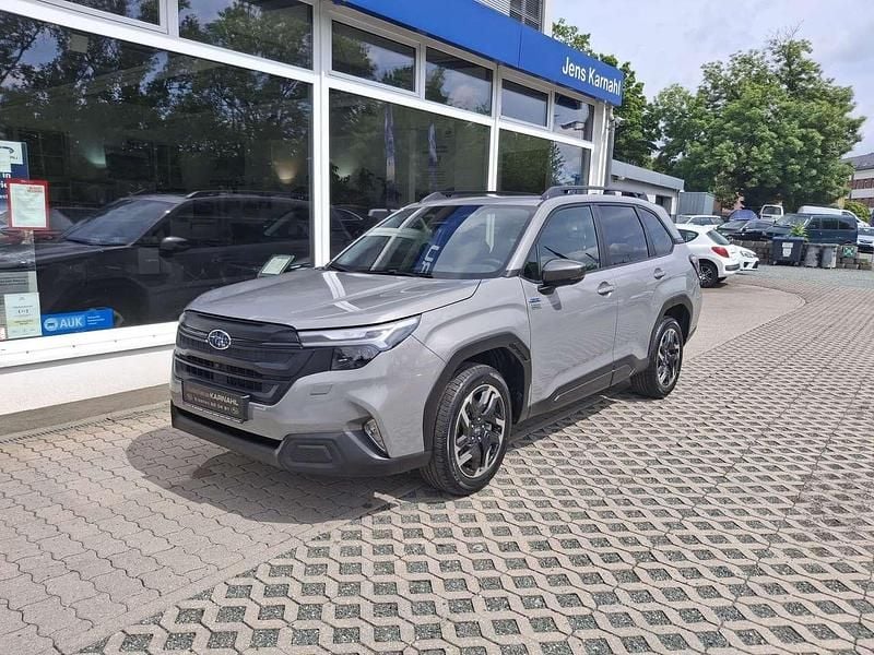 Gebraucht Subaru Forester 136 PS (100 kW) 2025 River rock pearl SUV