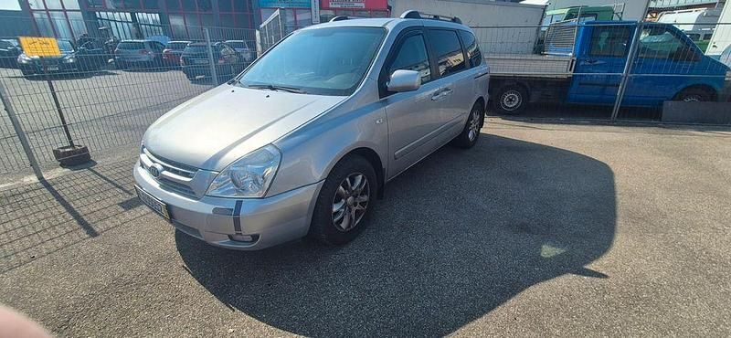 Gebraucht Kia Carnival LX 185 PS (136 kW) 2007 Silber Van / Kleinbus