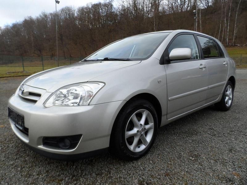 Gebraucht Toyota Corolla Luna 97 PS (71 kW) 2005 Silber Limousine