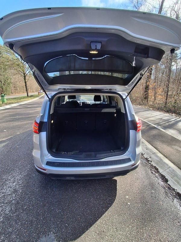 Gebraucht Ford S-MAX S 150 PS (110 kW) 2017 Grau Van / Kleinbus