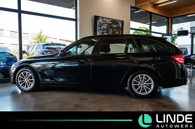 Gebraucht BMW 316 Advantage 125 PS (91 kW) 2018 Black sapphire metallic Kombi