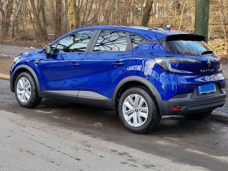 Second-hand Renault Captur Evolution 158 CP (116 kW) 2025 Albastru SUV