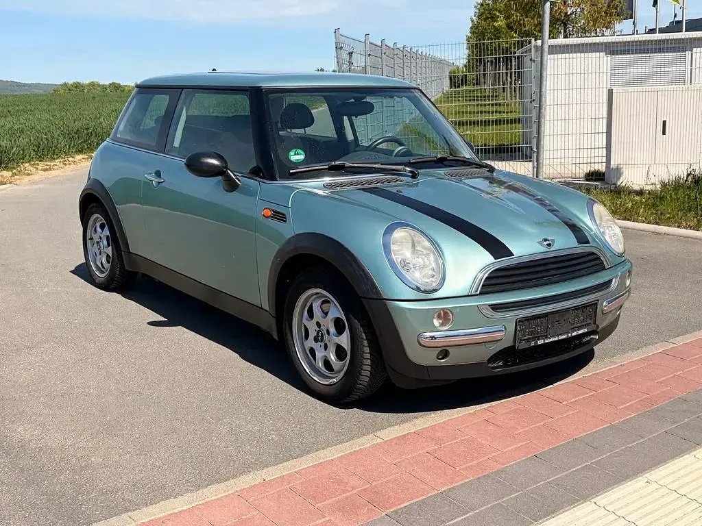Usata Mini ONE 90 CV (66 kW) 2002 Blu Utilitaria