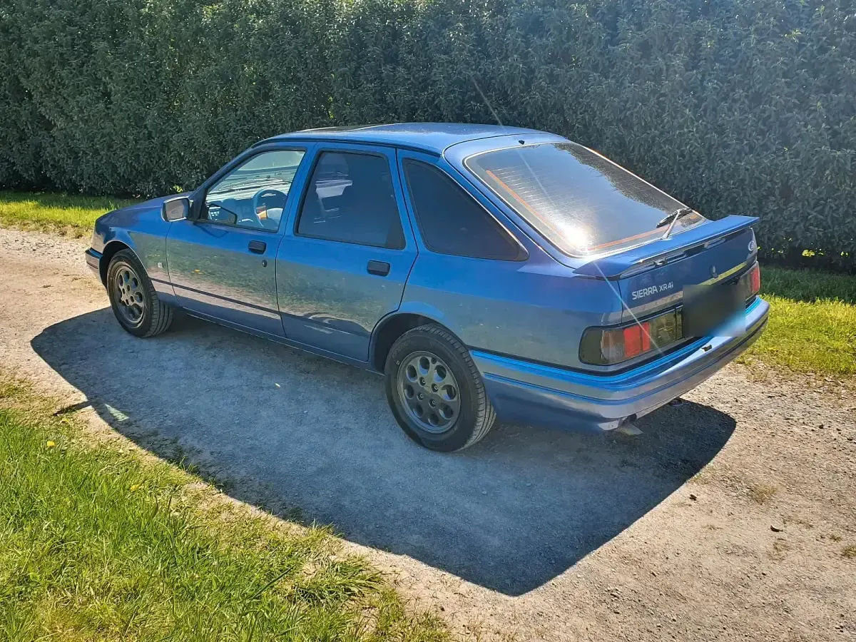 Gebraucht Ford Sierra 120 PS (88 kW) 1990 Blau Limousine