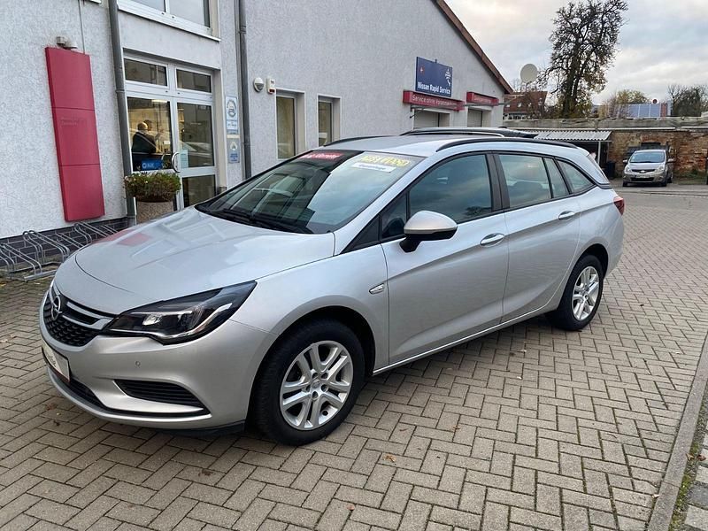 Silber Gebraucht 2019 Opel Astra Edition Kombi | 10.998 € (Guter Preis) - Bild 1/4