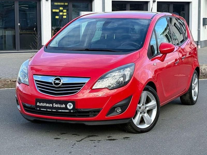 Gebraucht Opel Meriva Innovation 110 PS (80 kW) 2011 Rot Van / Kleinbus