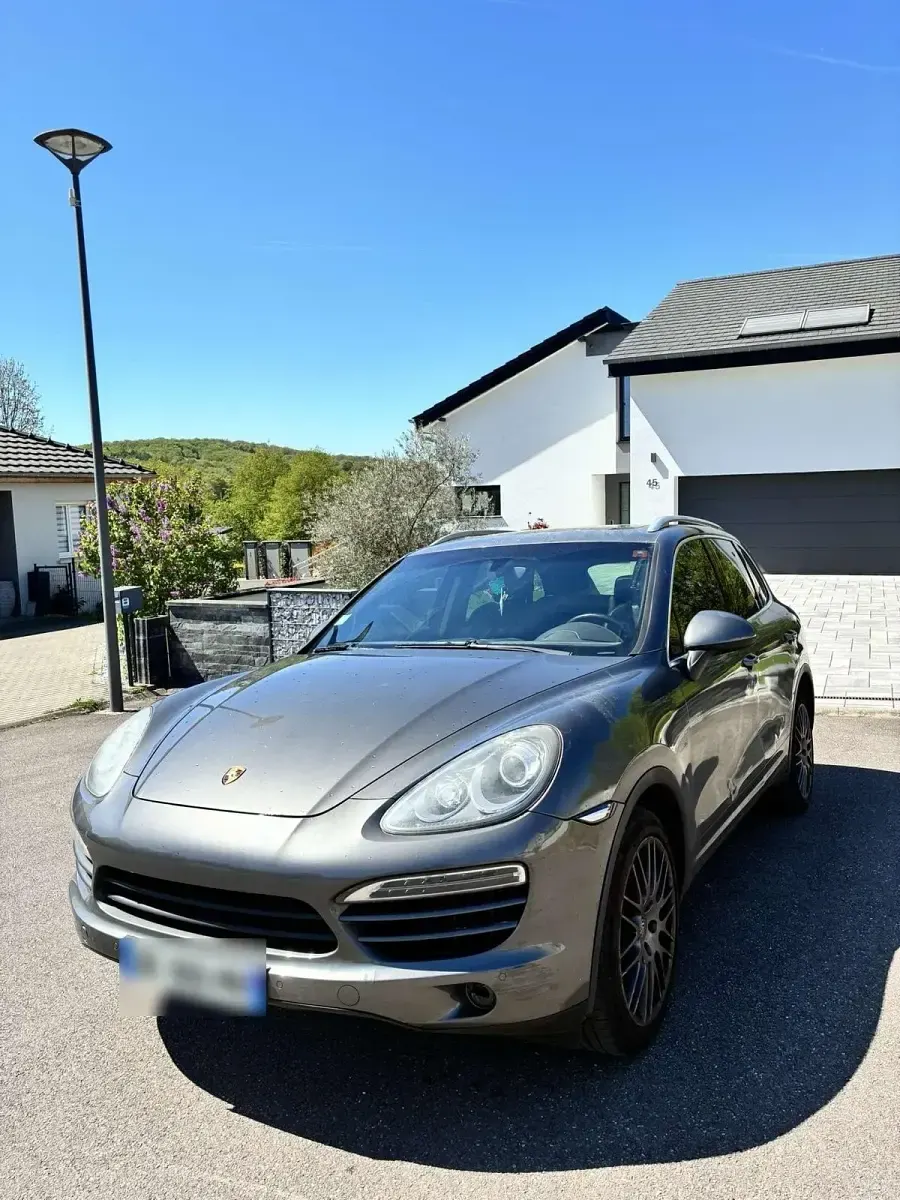 Gebraucht Porsche Cayenne 245 PS (180 kW) 2011 Grau SUV