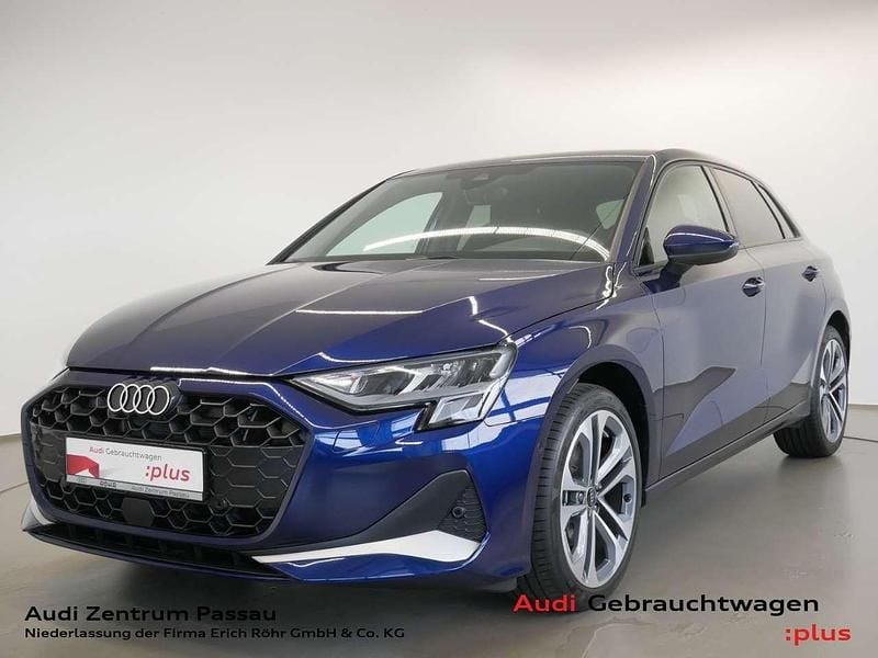 Navarrablau metallic Gebraucht 2024 Audi A3 Sportback Advanced Limousine | 32.690 € (Guter Preis) - Bild 1/4
