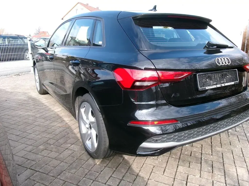 Gebraucht Audi A3 Advanced 150 PS (110 kW) 2025 Schwarz Limousine