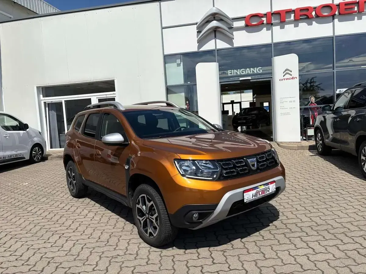 Gebraucht Dacia Duster Prestige 114 PS (83 kW) 2019 Orange SUV