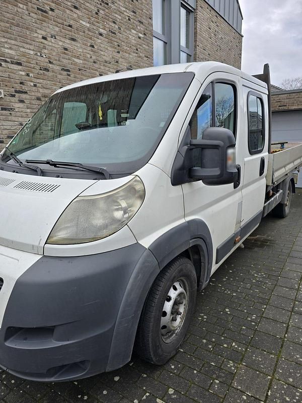 Gebraucht Peugeot Boxer 155 PS (114 kW) 2011 Weiß Van