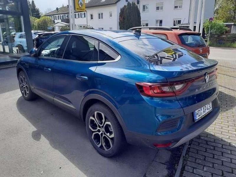 Gebraucht Renault Arkana Techno 143 PS (105 kW) 2023 Sansibarblau metallic SUV
