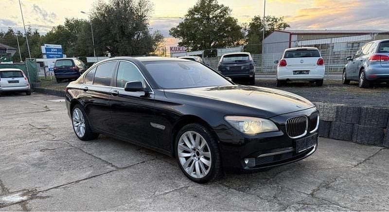 Gebraucht BMW 730 245 PS (180 kW) 2012 Schwarz Limousine