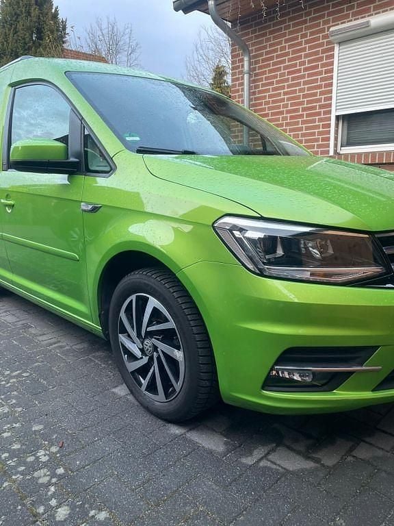 Gebraucht VW Caddy Join 150 PS (110 kW) 2019 Grün Van / Kleinbus