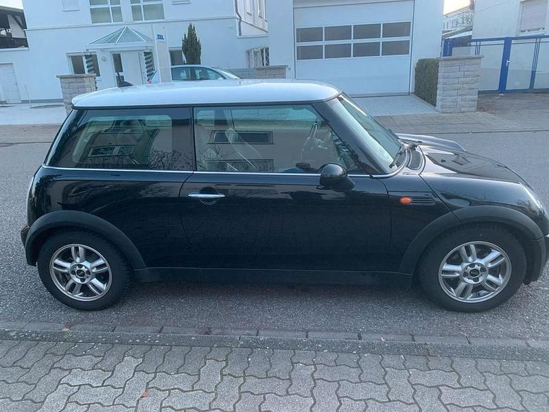 Gebraucht Mini Cooper 116 PS (85 kW) 2005 Schwarz Kleinwagen