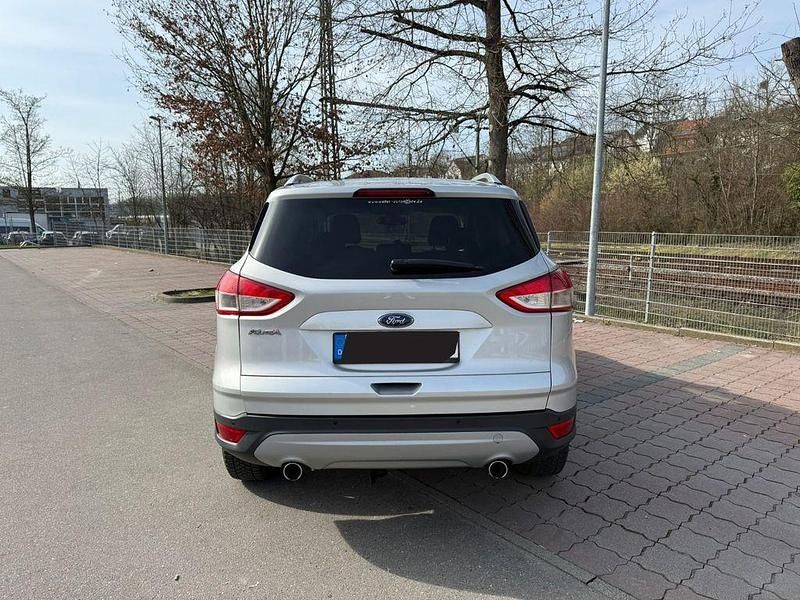 Gebraucht Ford Kuga Trend 140 PS (102 kW) 2014 Grau SUV