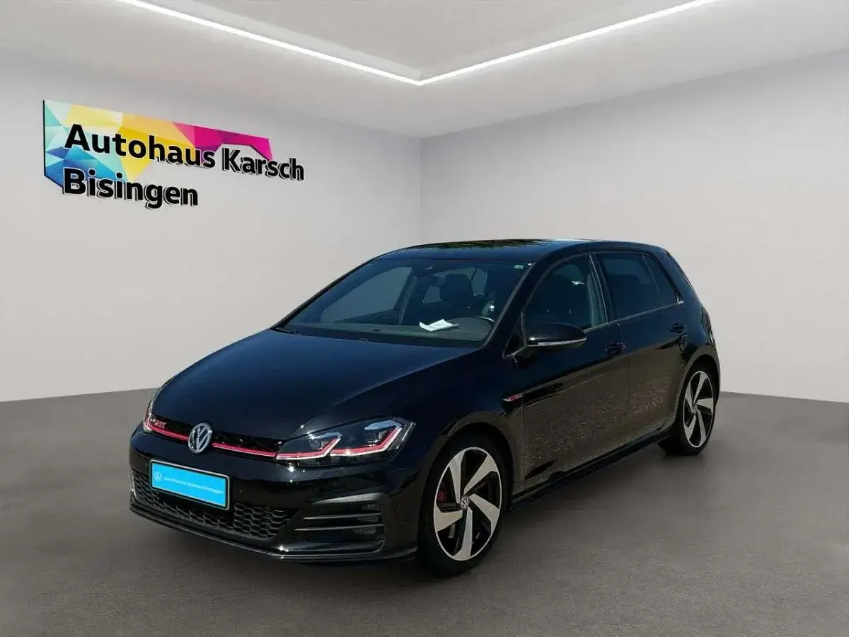 Gebraucht VW Golf VII GTI 245 PS (180 kW) 2020 Deep black perleffekt (metallic) Limousine