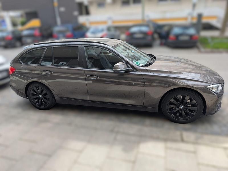 Gebraucht BMW 330 258 PS (189 kW) 2014 Grau Kombi